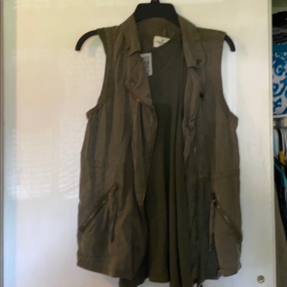 American eagle vest